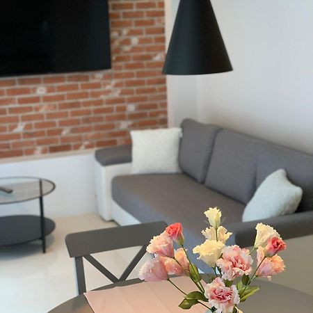 Apartament Zacisze Rose Gold マルボルク エクステリア 写真