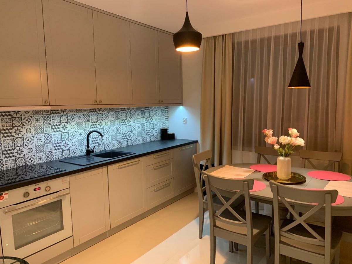 Apartament Zacisze Rose Gold マルボルク エクステリア 写真