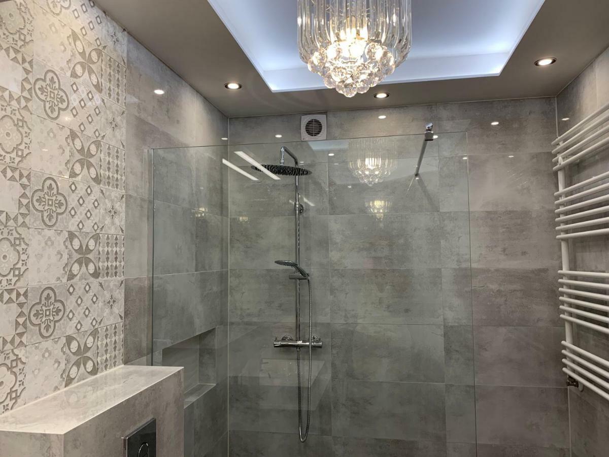 Apartament Zacisze Rose Gold マルボルク エクステリア 写真