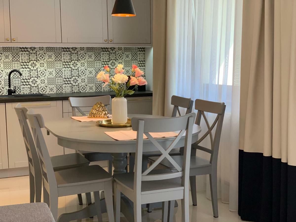 Apartament Zacisze Rose Gold マルボルク エクステリア 写真
