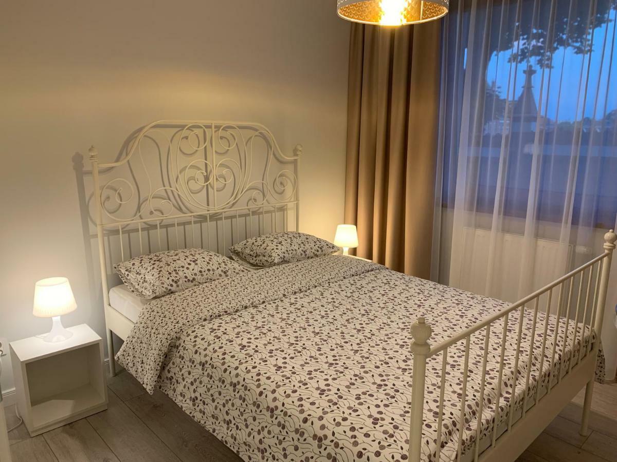 Apartament Zacisze Rose Gold マルボルク エクステリア 写真