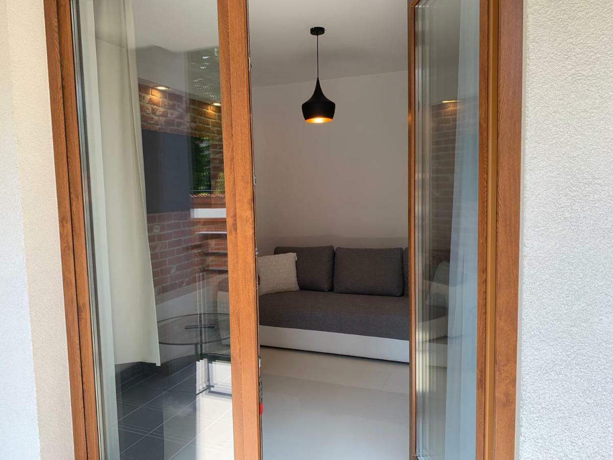 Apartament Zacisze Rose Gold マルボルク エクステリア 写真