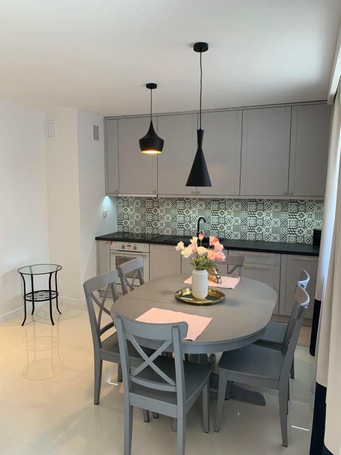 Apartament Zacisze Rose Gold マルボルク エクステリア 写真