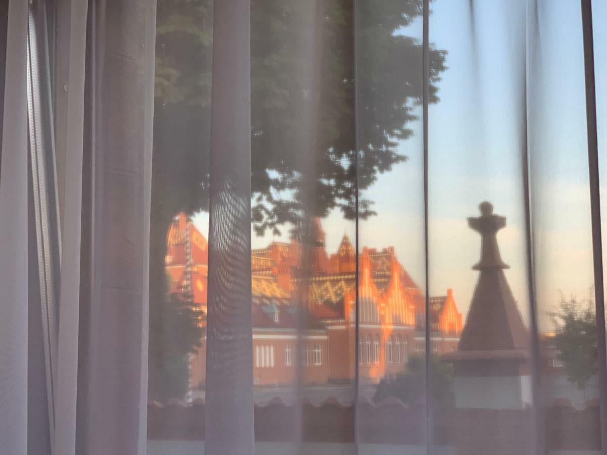 Apartament Zacisze Rose Gold マルボルク エクステリア 写真