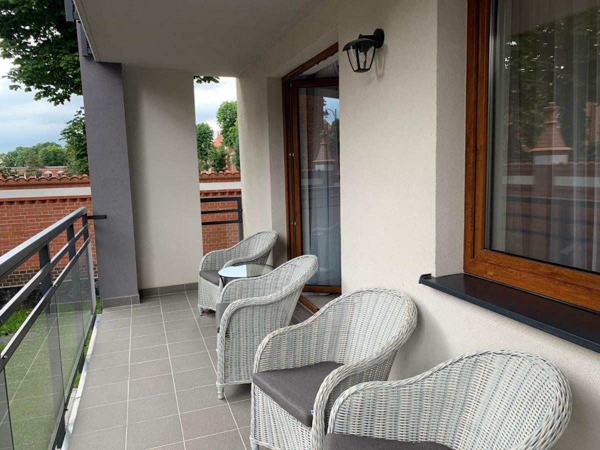 Apartament Zacisze Rose Gold マルボルク エクステリア 写真
