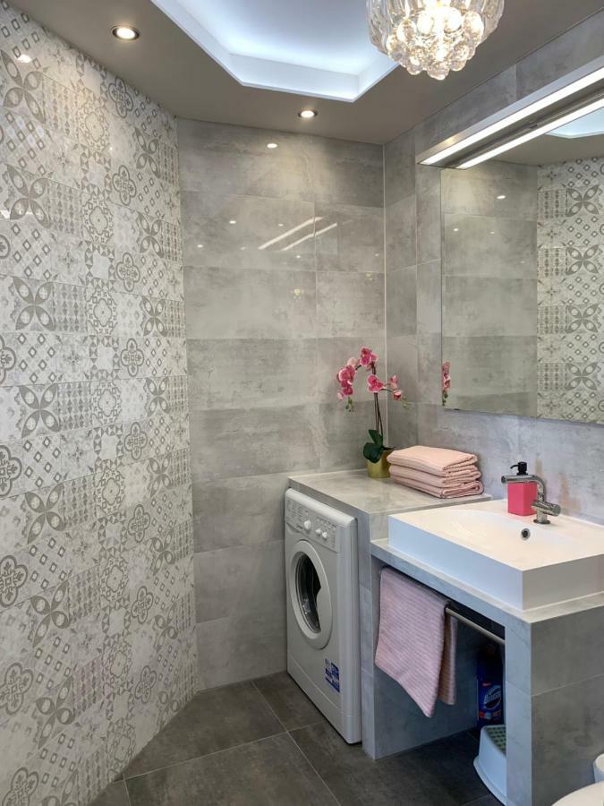 Apartament Zacisze Rose Gold マルボルク エクステリア 写真