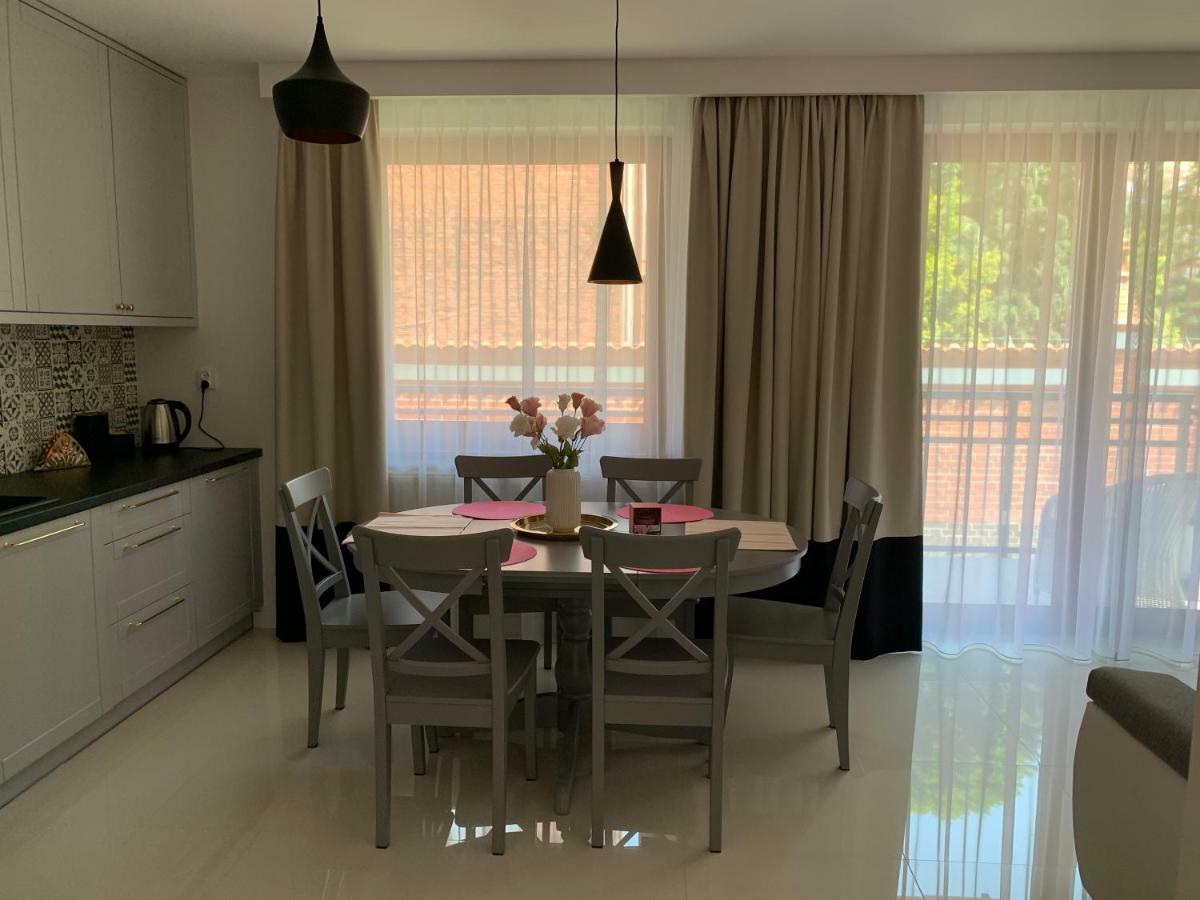 Apartament Zacisze Rose Gold マルボルク エクステリア 写真