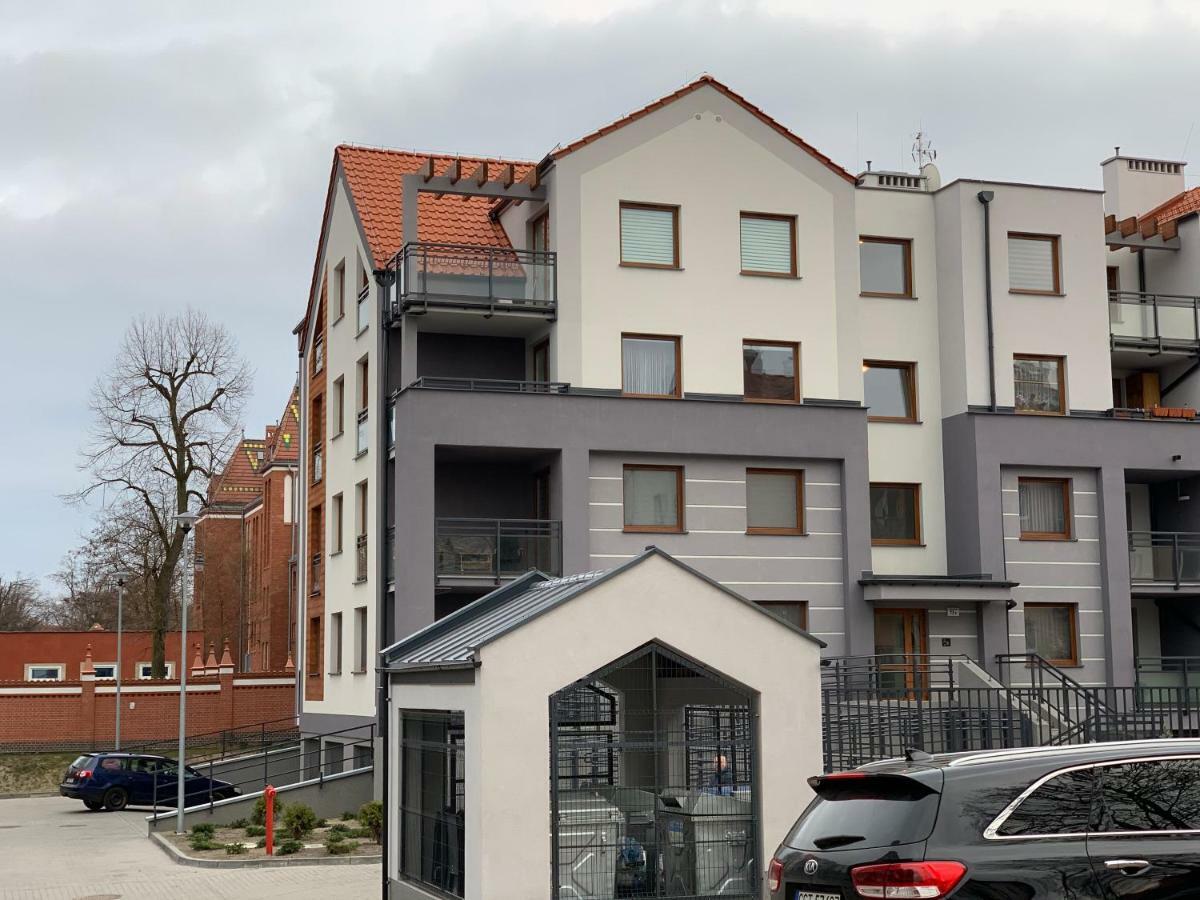 Apartament Zacisze Rose Gold マルボルク エクステリア 写真